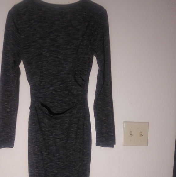 Dress - Picture 3 of 5